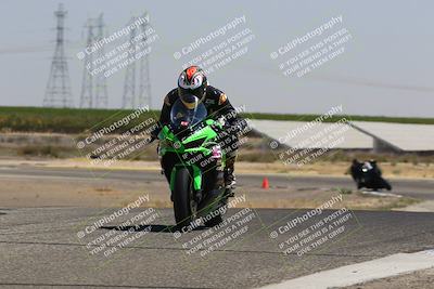 media/Sep-01-2025-Lets Ride (Mon) [[4370d11284]]/B Group/1220pm (Wheelie Bump)/